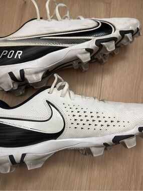 Nike White and Black Football Cleats with Swoosh
